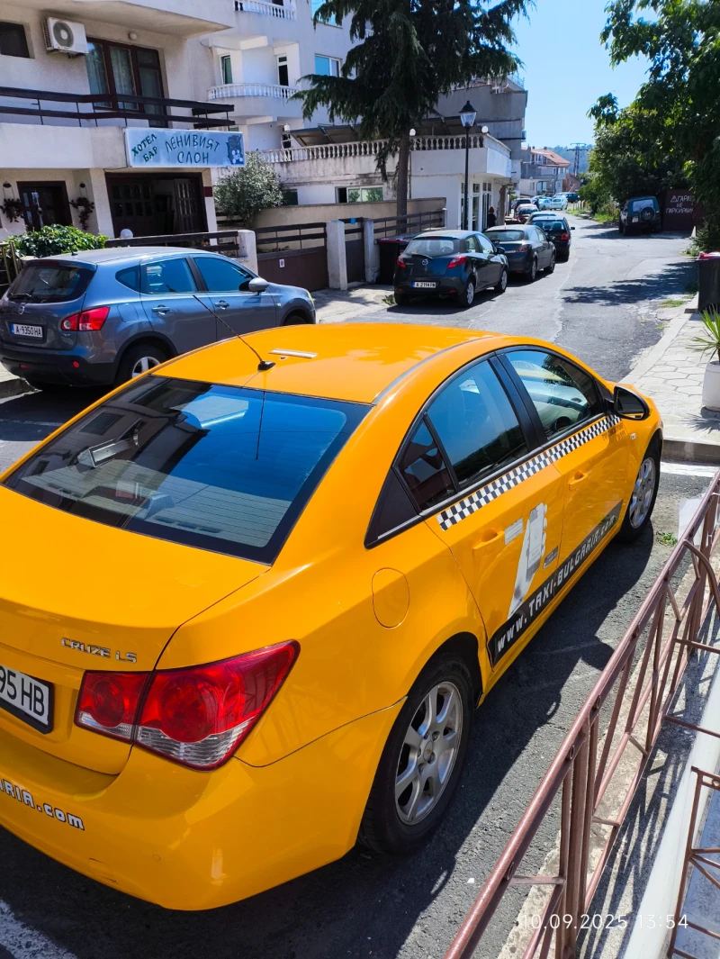 Chevrolet Cruze, снимка 4 - Автомобили и джипове - 51667193