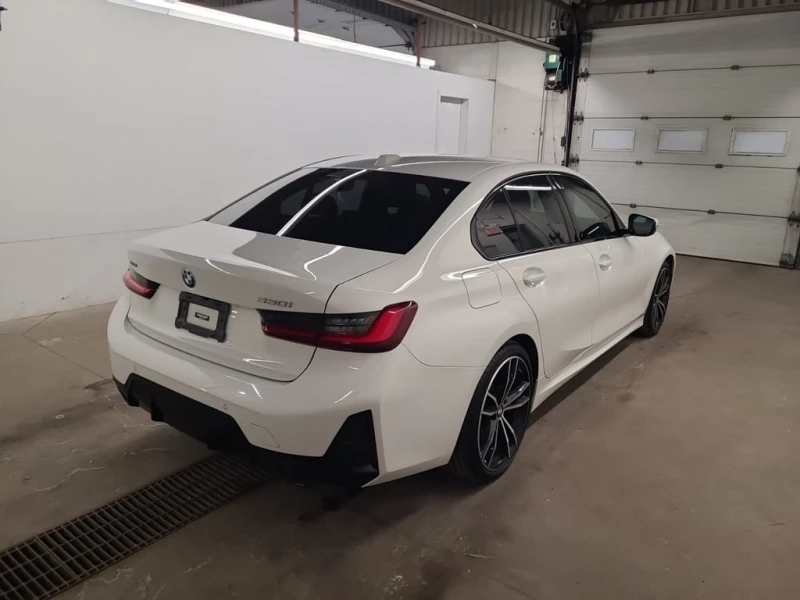 BMW 330 * 330I XDRIVE * CARFAX * БЕЗ ПЪРВОНАЧАЛНА ВНОСКА, снимка 3 - Автомобили и джипове - 52875303