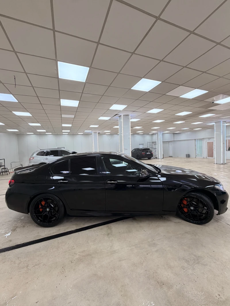 BMW 535 i* M5 f90 Kit* * 360* * АвтоКредит* (НАЛИЧНА В БГ), снимка 6 - Автомобили и джипове - 53263540