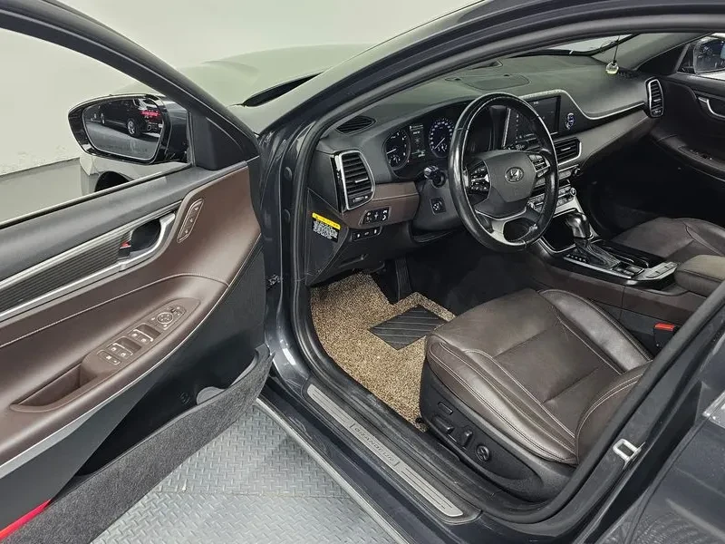Hyundai Grandeur 3.0 Lpi Exclusive, снимка 10 - Автомобили и джипове - 55643463