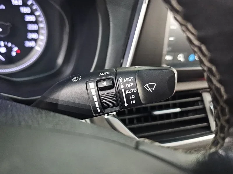 Hyundai Grandeur 3.0 Lpi Exclusive, снимка 14 - Автомобили и джипове - 55643463