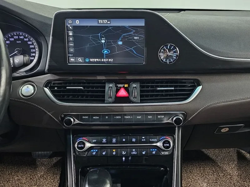 Hyundai Grandeur 3.0 Lpi Exclusive, снимка 15 - Автомобили и джипове - 55643463