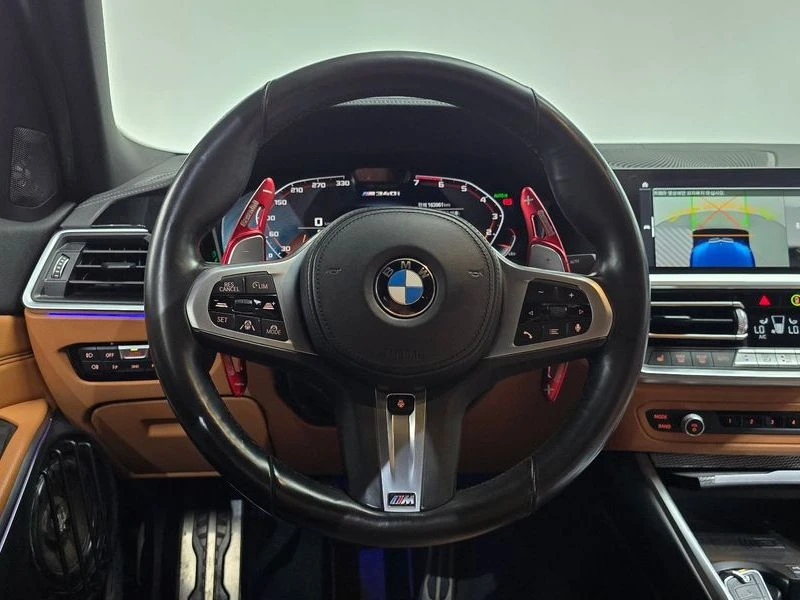 BMW 330 330i M Sport| 258к.с., снимка 11 - Автомобили и джипове - 56105006