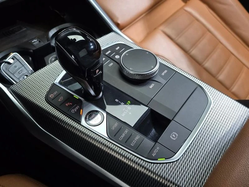 BMW 330 330i M Sport| 258к.с., снимка 8 - Автомобили и джипове - 56105006