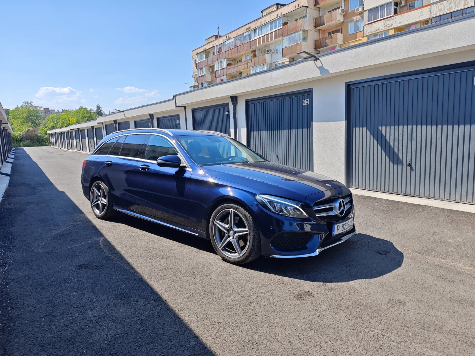 Mercedes-Benz C 220 Full Led/AMG/Navi/Кола/А.Каско/СамоПаркиране, снимка 1