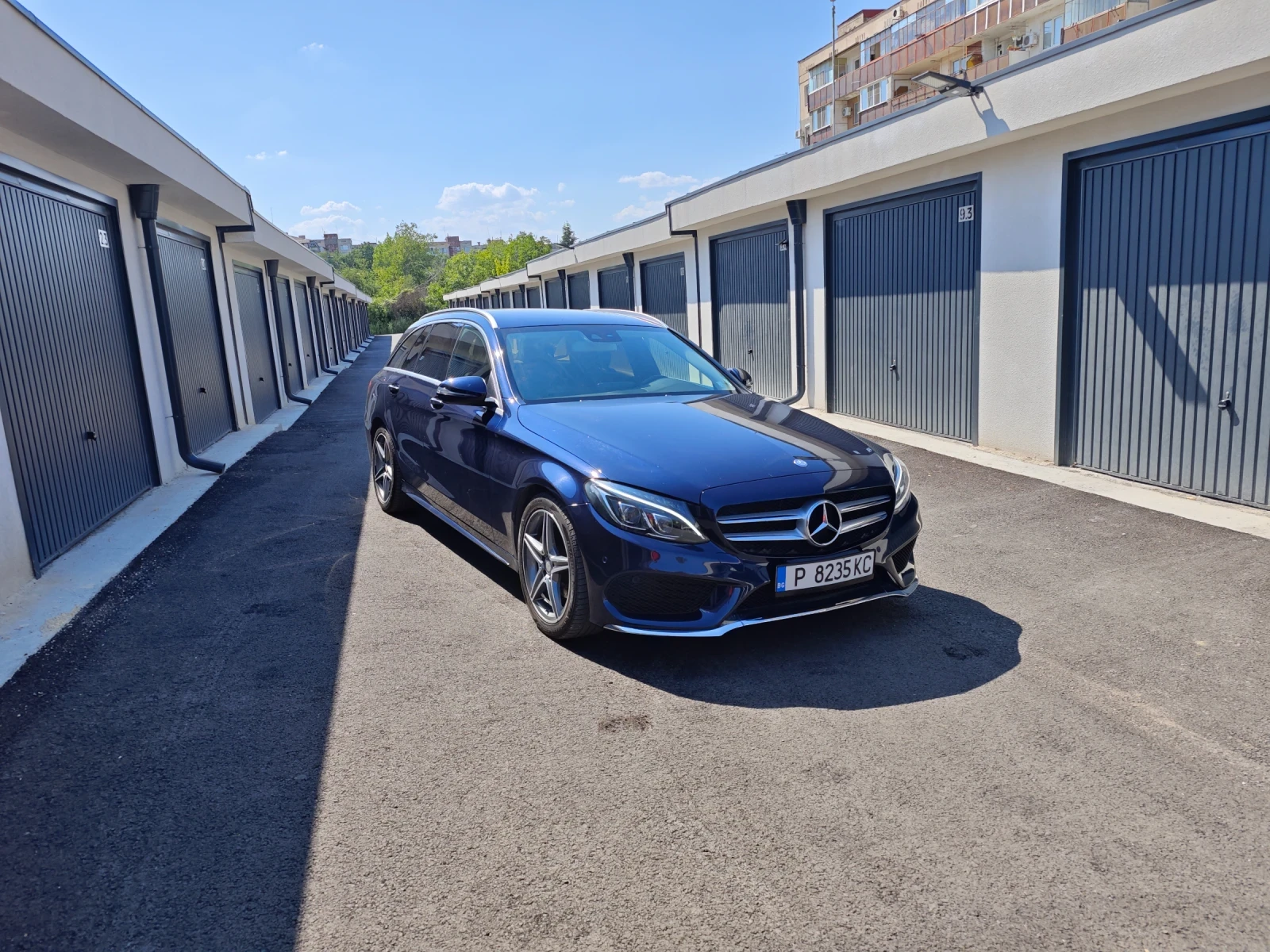 Mercedes-Benz C 220 Full Led/AMG/Navi/Кола/А.Каско/СамоПаркиране - изображение 2