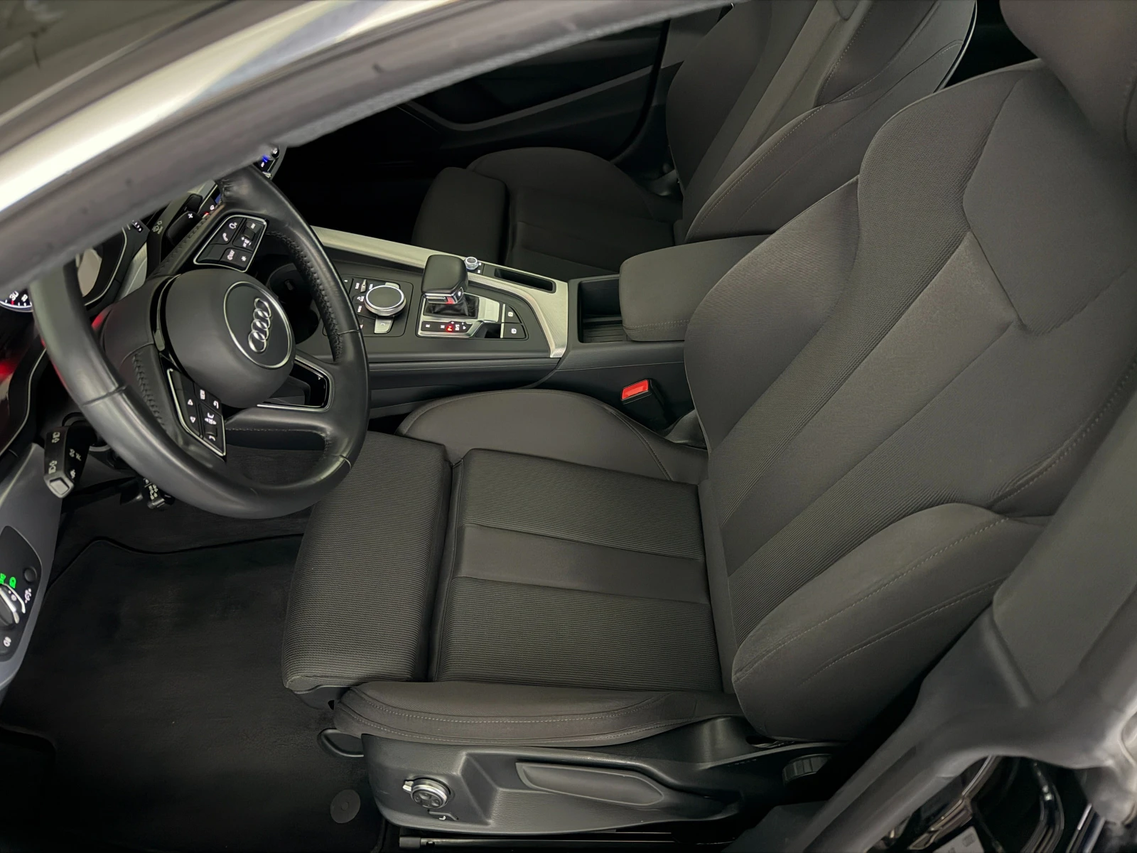 Audi A5 2S-Line* 190к.с* СЕРВИЗНА КНИЖКА С ПЪЛНА ИСТОРИЯ  - изображение 8