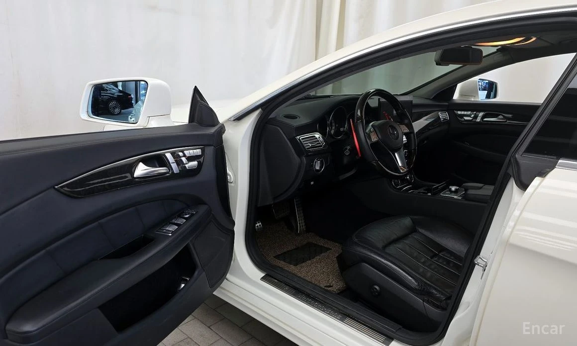 Mercedes-Benz CLS 350, снимка 10 - Автомобили и джипове - 53729250