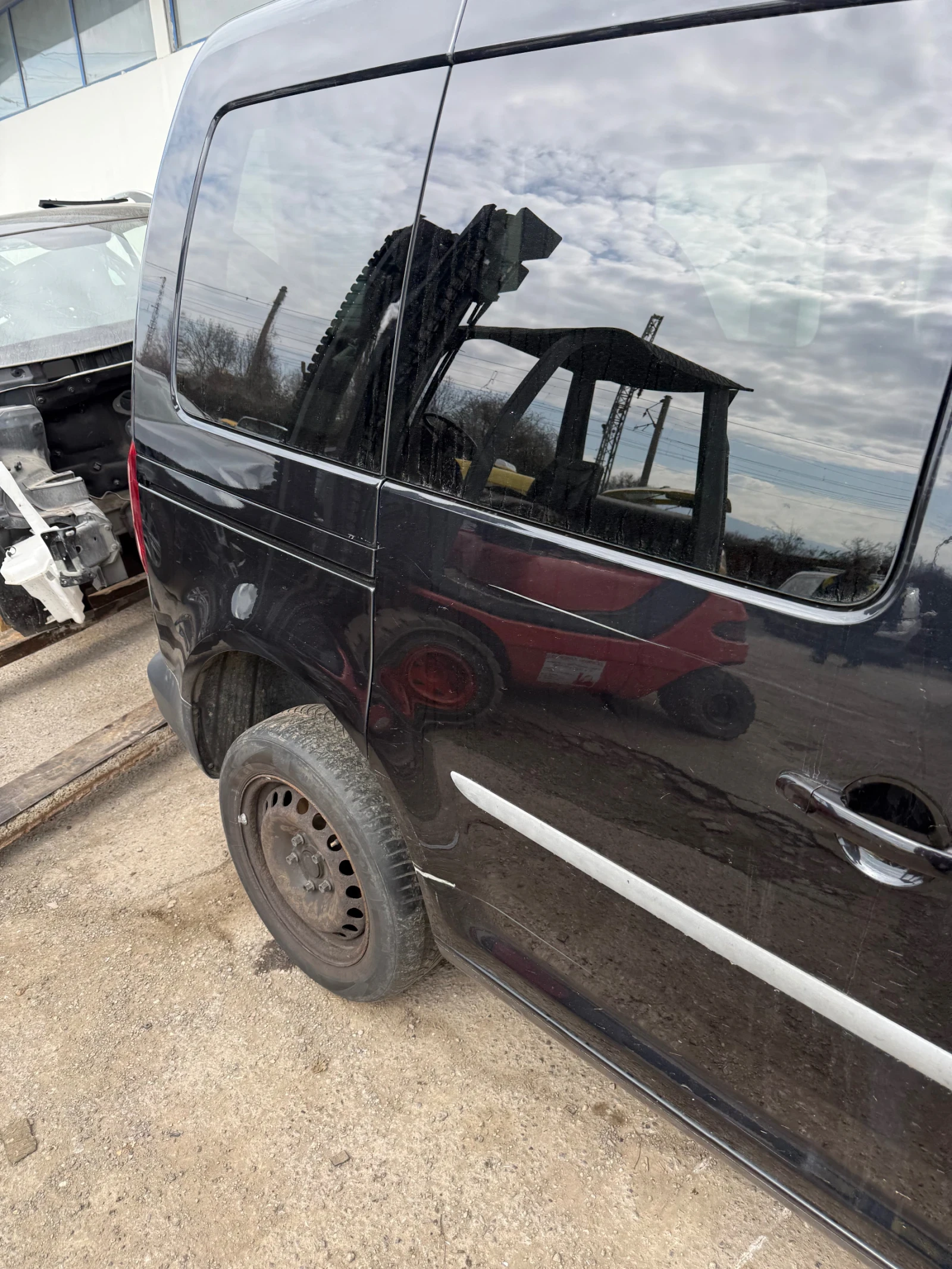 VW Caddy, снимка 3 - Автомобили и джипове - 53859281