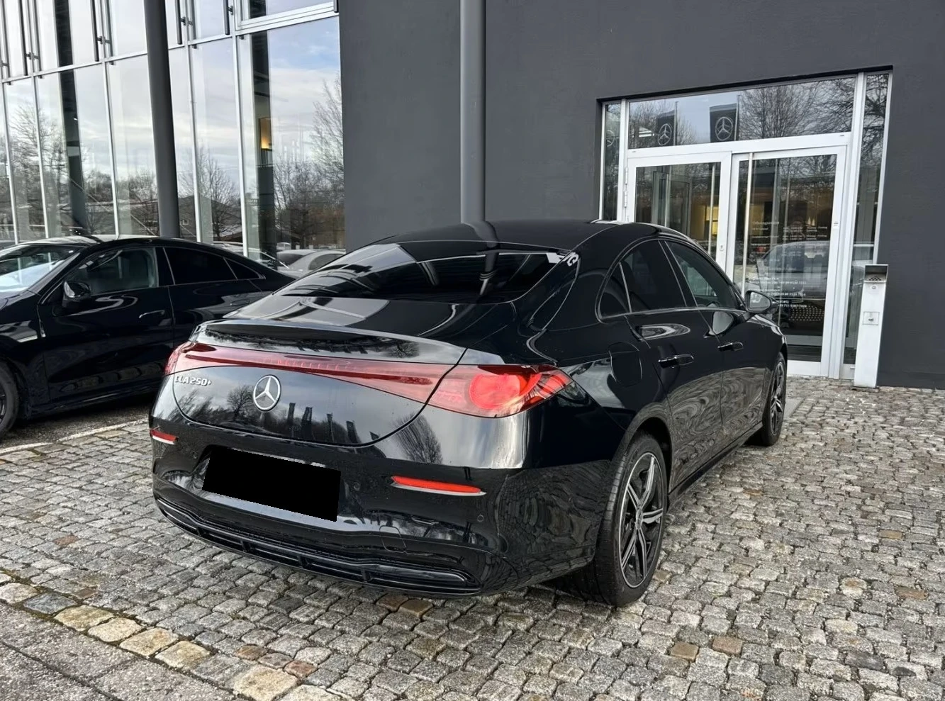 Mercedes-Benz CLA 250 + EQ Progressive Premium / AMG /PANO/, снимка 3 - Автомобили и джипове - 53889046