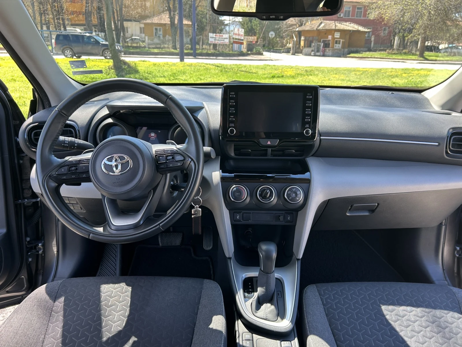 Toyota Yaris Cross CVT в гаранция до 2032, снимка 8 - Автомобили и джипове - 54117805