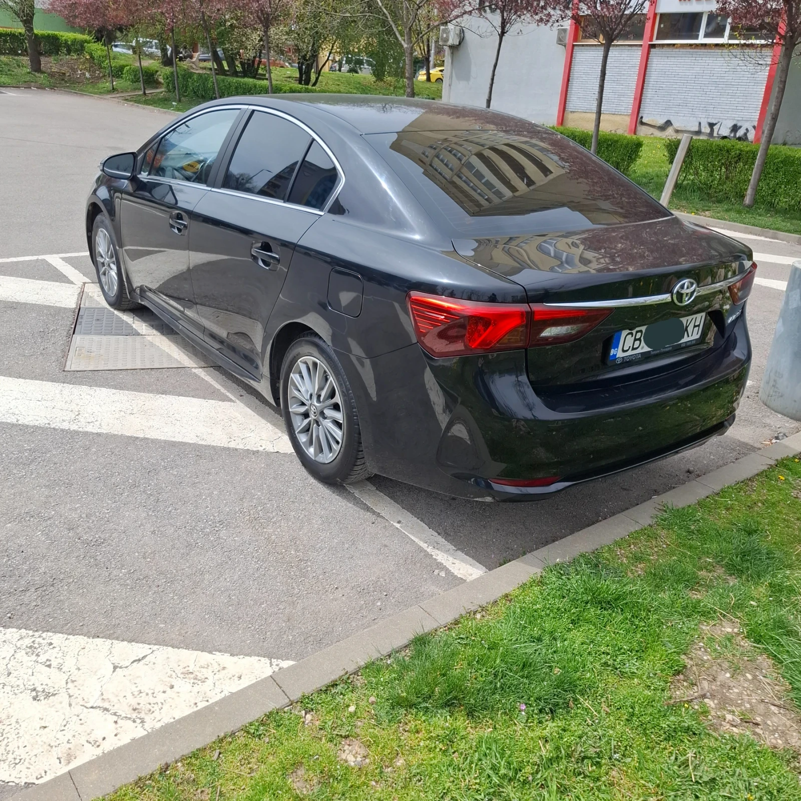 Toyota Avensis 1.8 VALVE MATIC , снимка 6 - Автомобили и джипове - 54202951