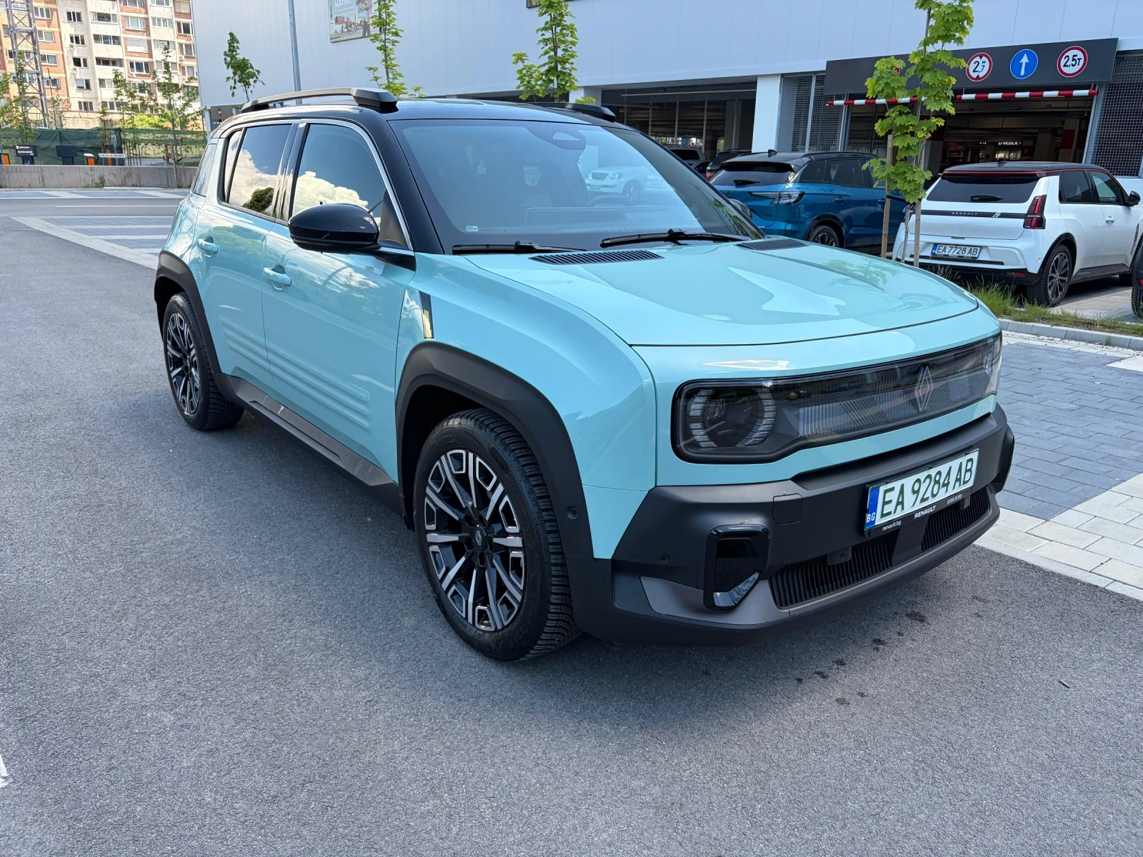 Renault 4 iconic 52kWh | Mobile.bg � ����������� 2