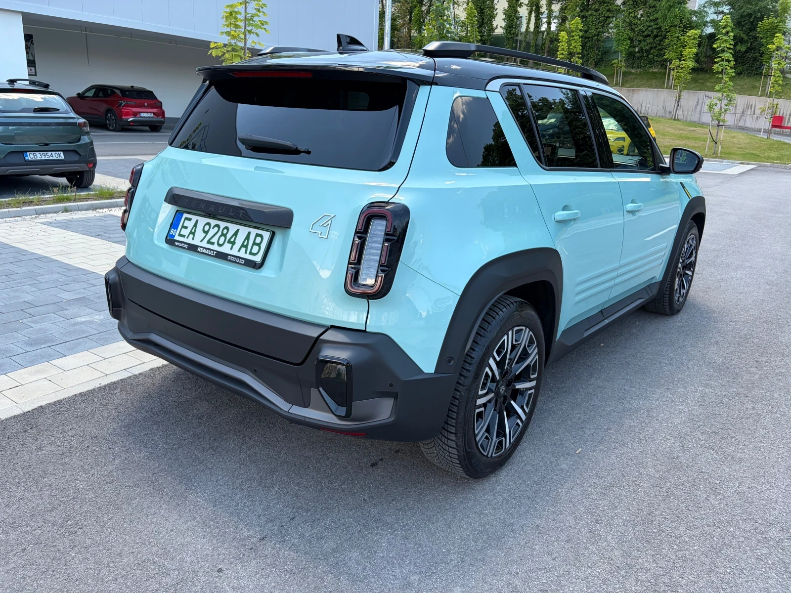 Renault 4 iconic 52kWh | Mobile.bg � ����������� 3