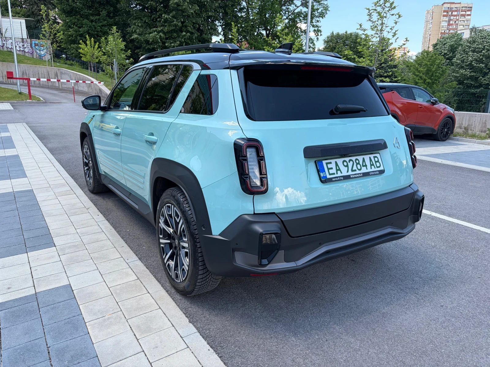 Renault 4 iconic 52kWh | Mobile.bg � ����������� 4