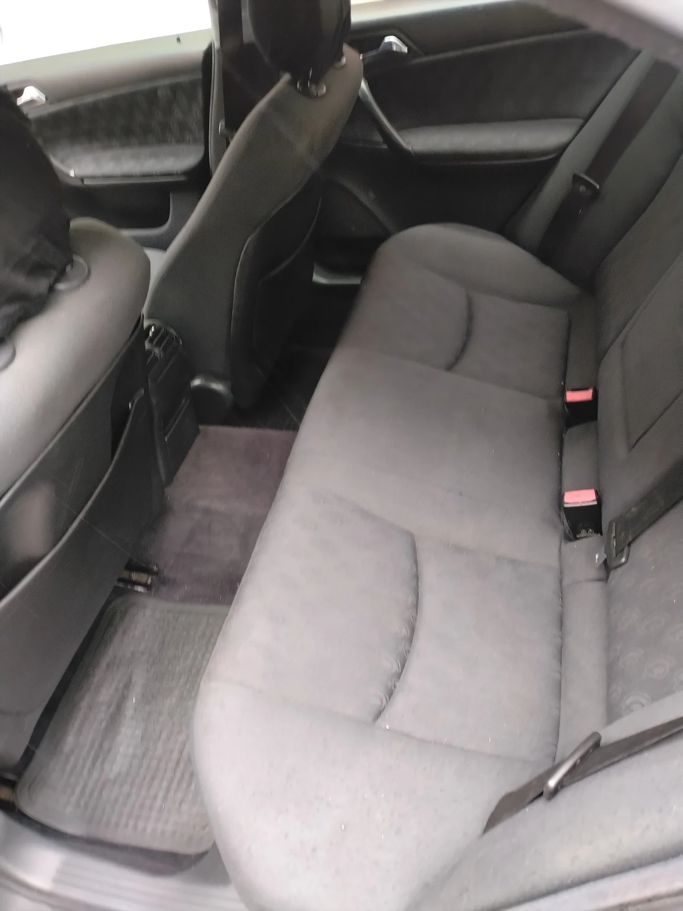 Mercedes-Benz 200 200CDI, снимка 2 - Автомобили и джипове - 54884401