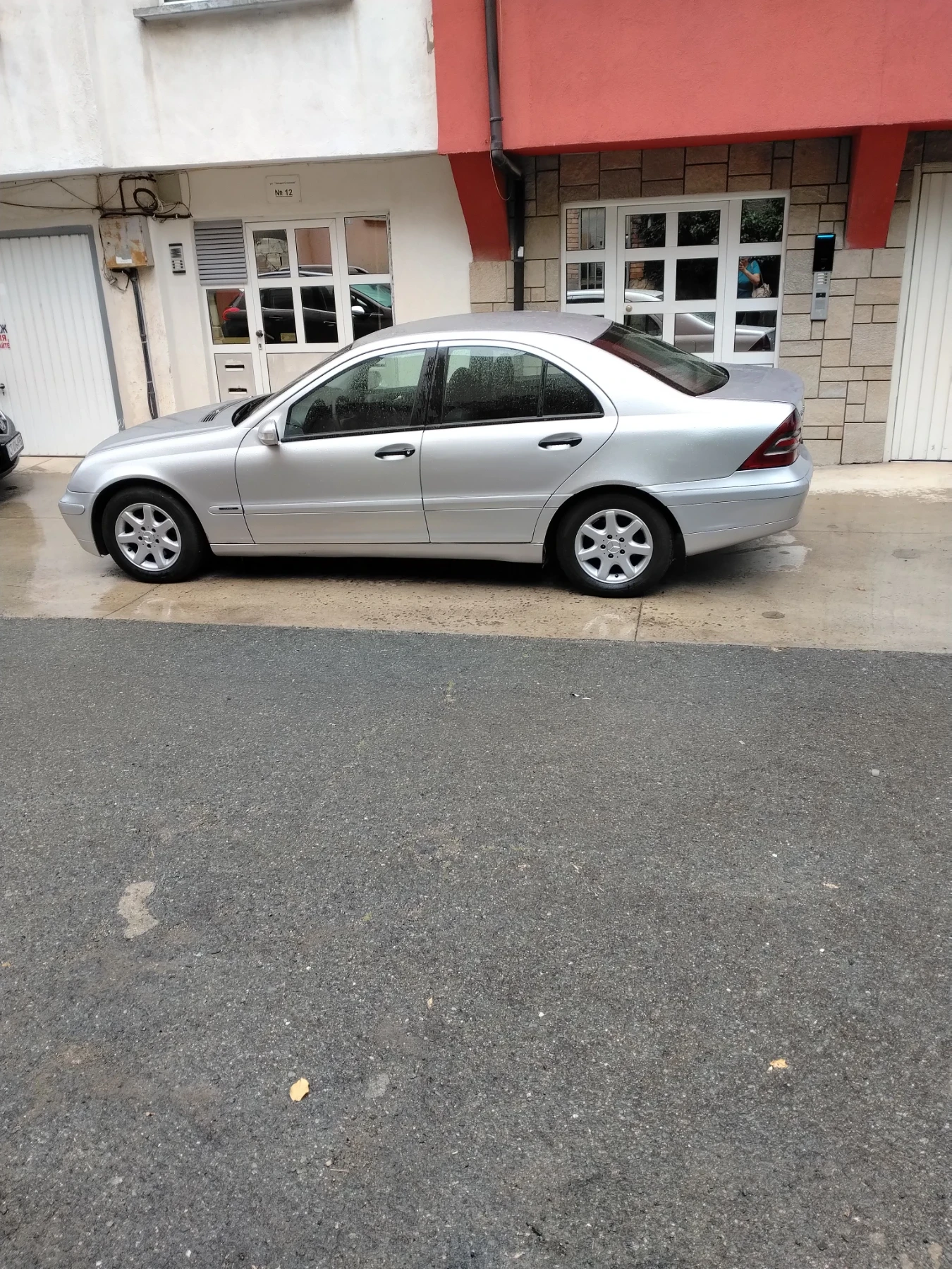 Mercedes-Benz 200 200CDI, снимка 7 - Автомобили и джипове - 54884401