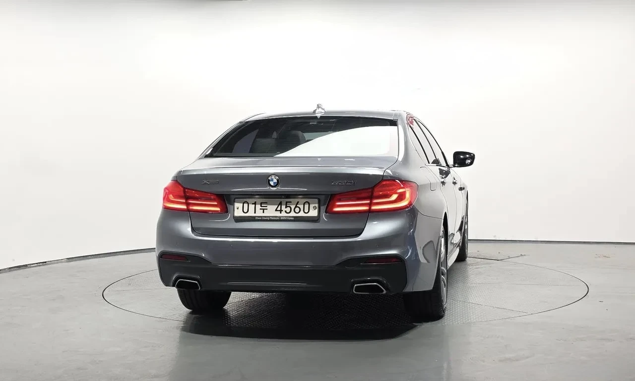 BMW 530 530i M Sport, снимка 6 - Автомобили и джипове - 54957538