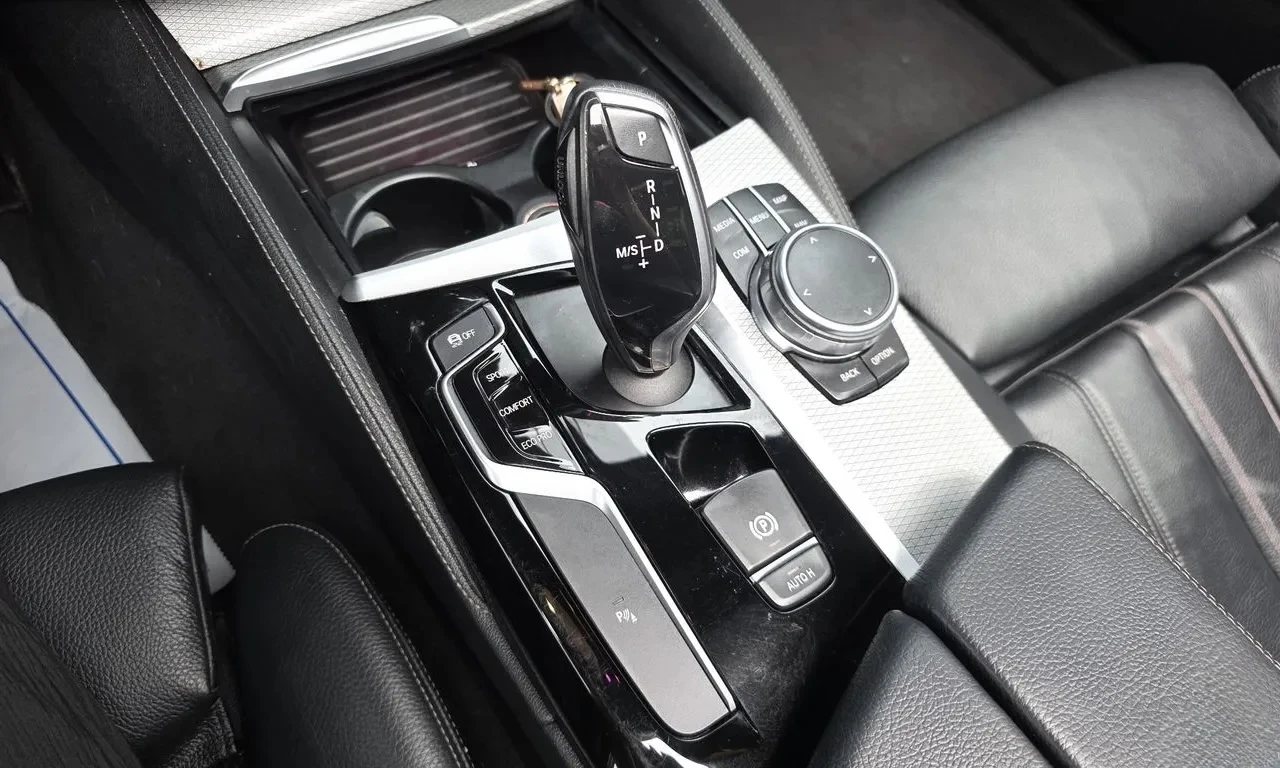 BMW 530 530i M Sport, снимка 8 - Автомобили и джипове - 54957538