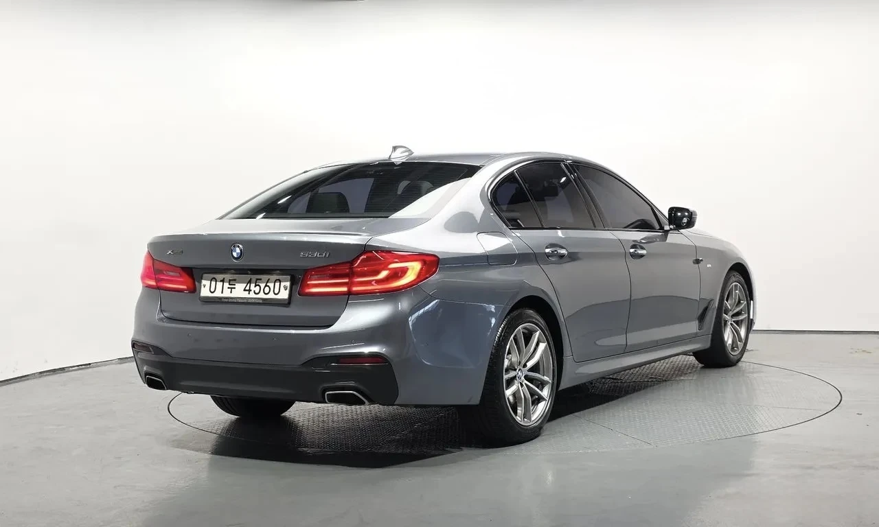 BMW 530 530i M Sport, снимка 2 - Автомобили и джипове - 54957538