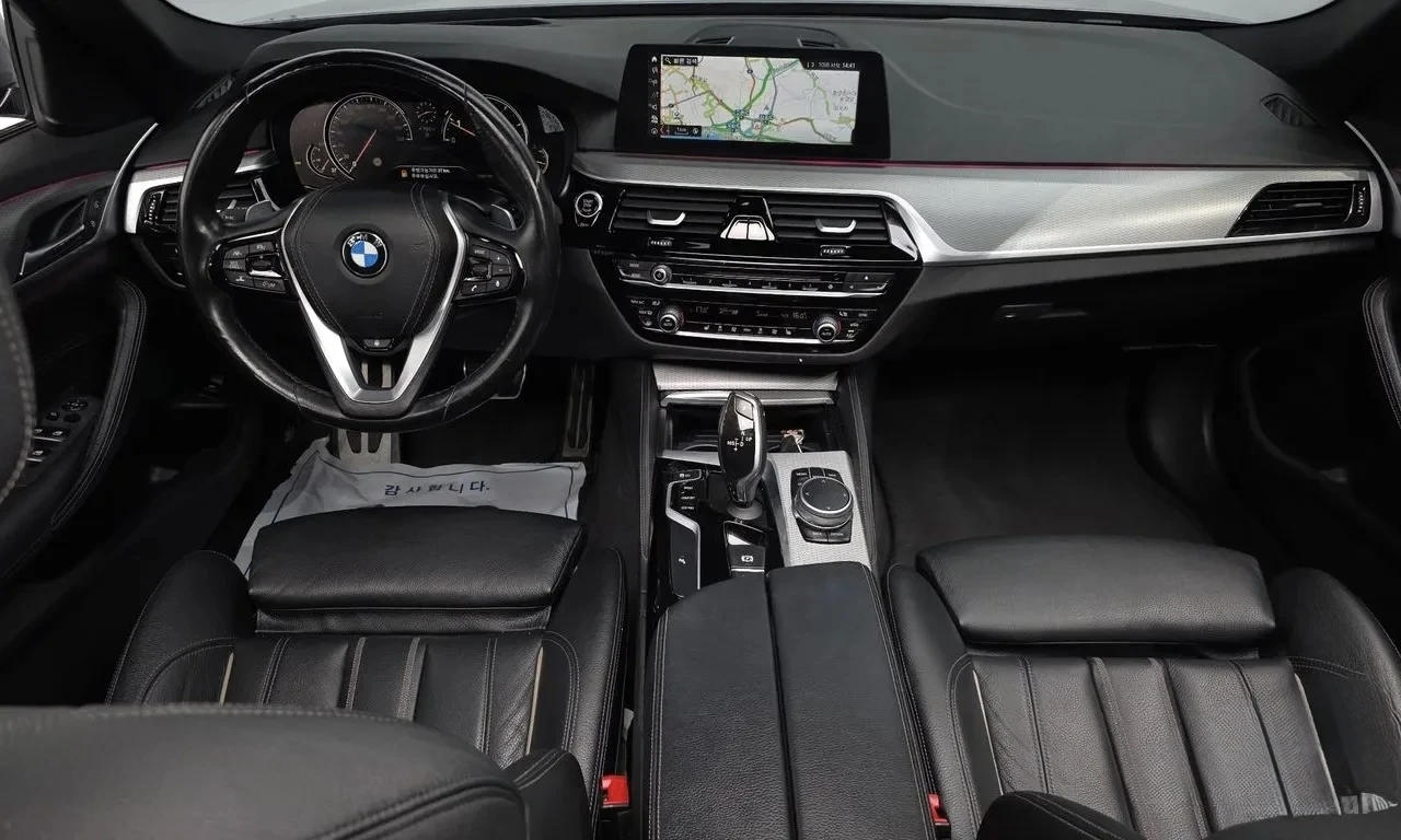 BMW 530 530i M Sport, снимка 4 - Автомобили и джипове - 54957538