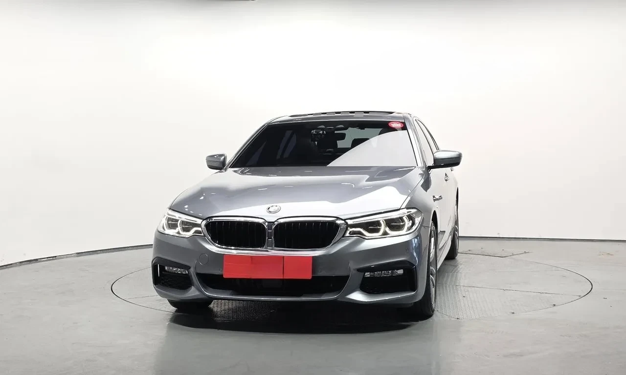 BMW 530 530i M Sport, снимка 3 - Автомобили и джипове - 54957538