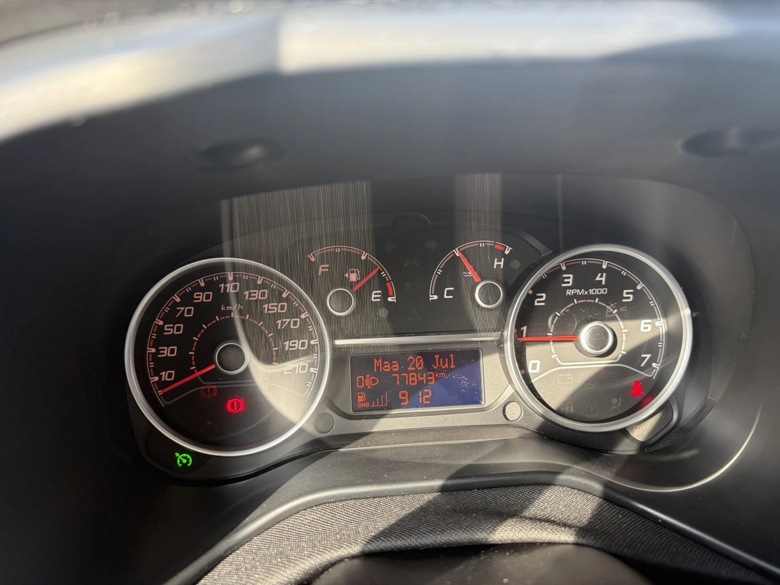 Fiat Doblo Maxi 1.4 T-Jet Natural Power (метан), снимка 9 - Автомобили и джипове - 55348823