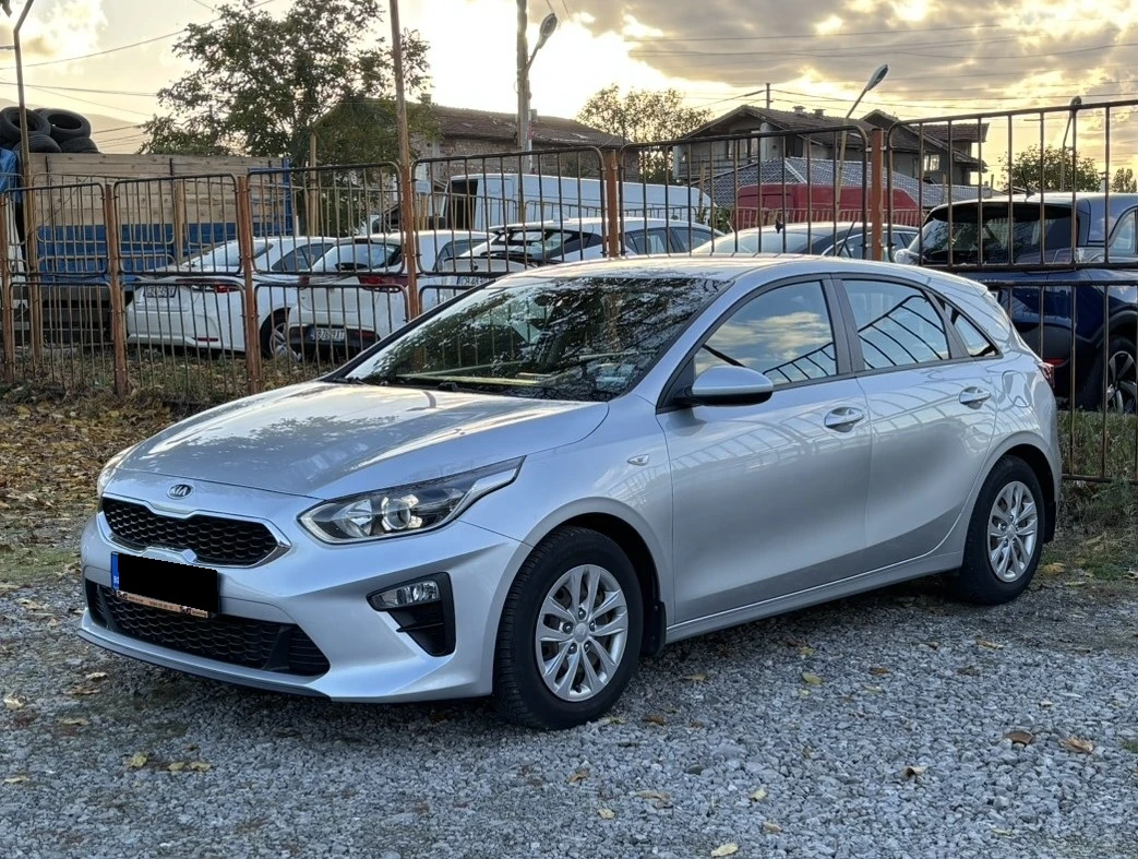 Kia Ceed 1.4 100 hp, снимка 4 - Автомобили и джипове - 55465380