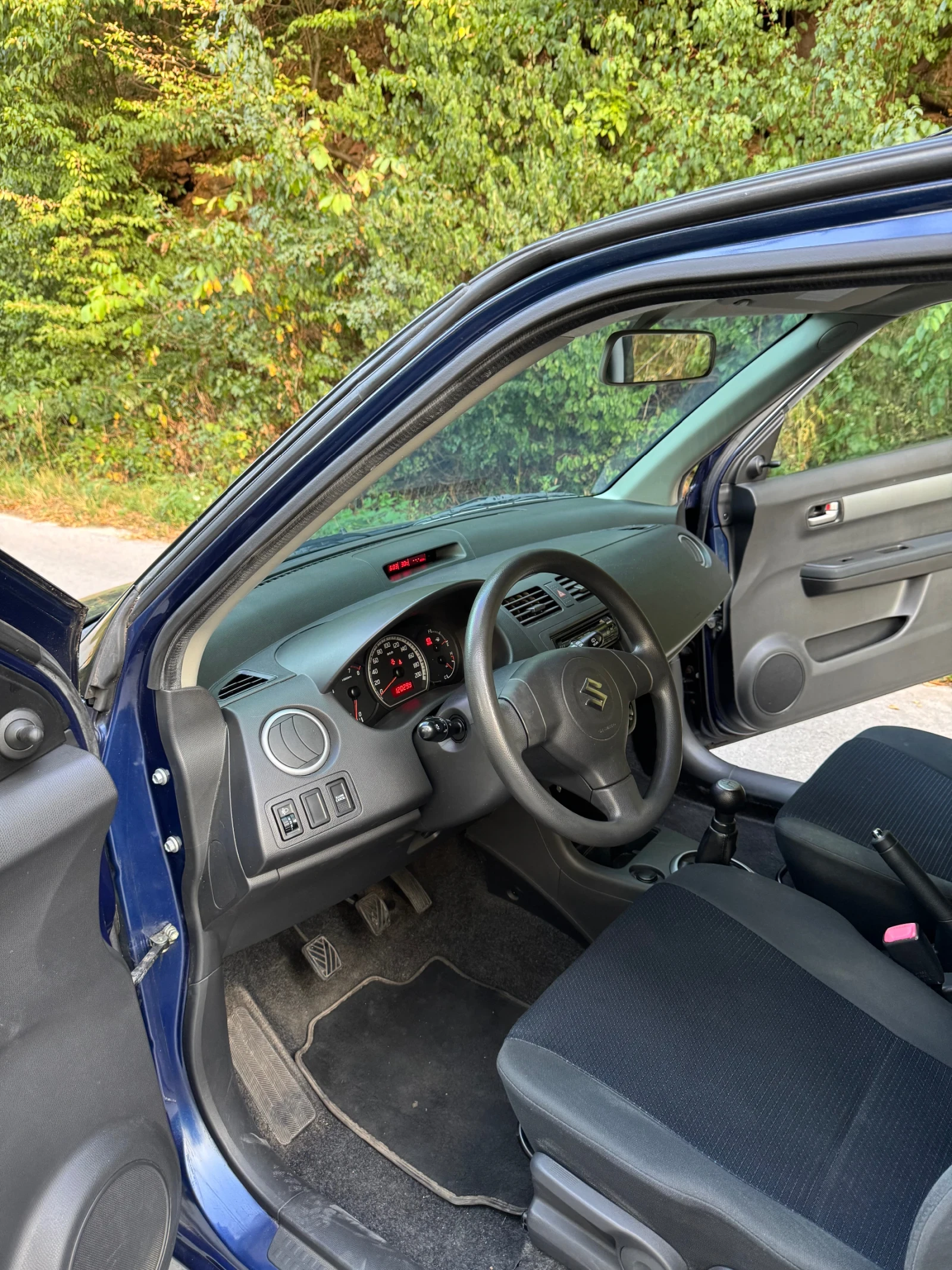 Suzuki Swift | Mobile.bg � ����������� 10