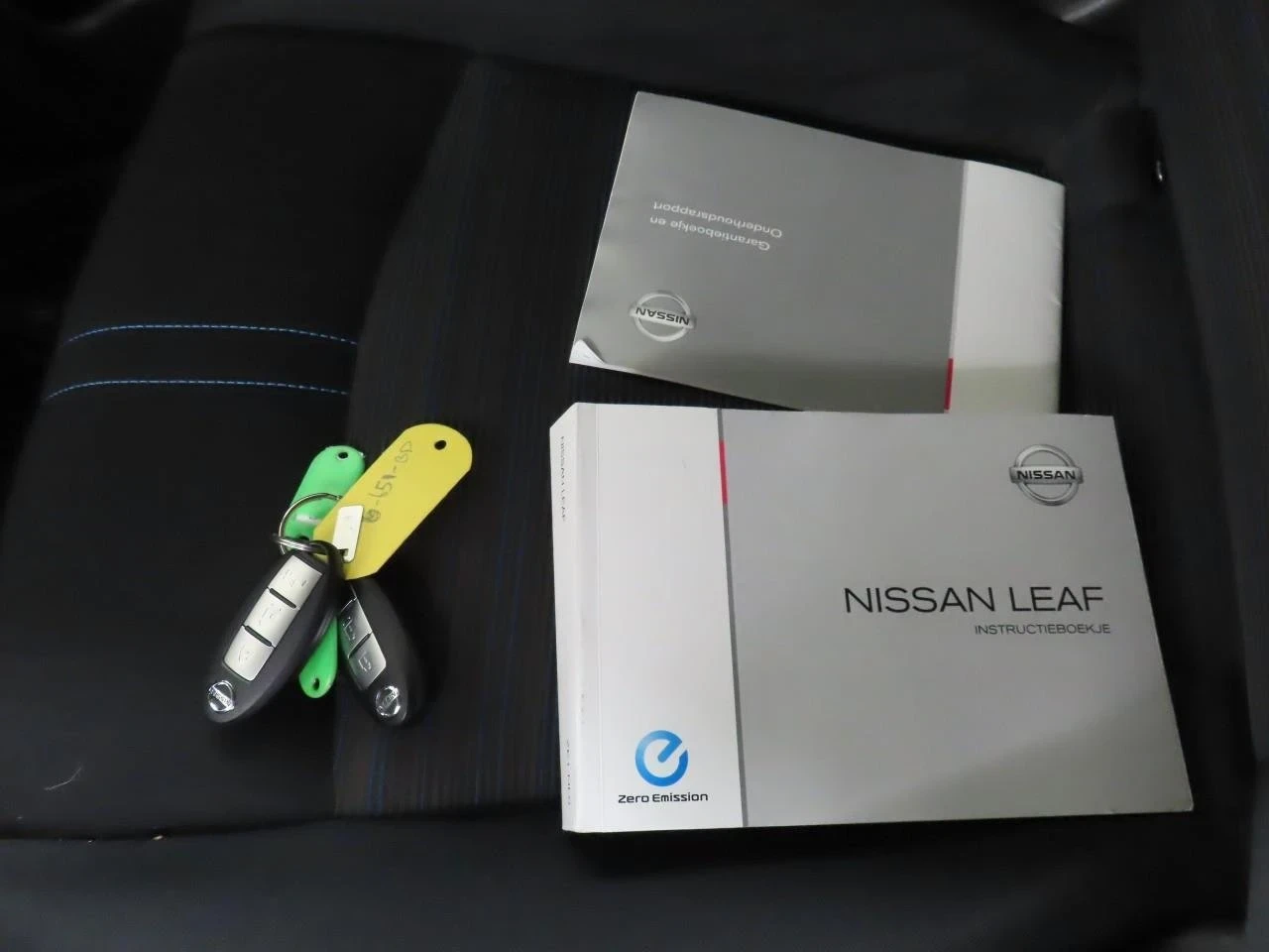 Nissan Leaf , снимка 5 - Автомобили и джипове - 55935254
