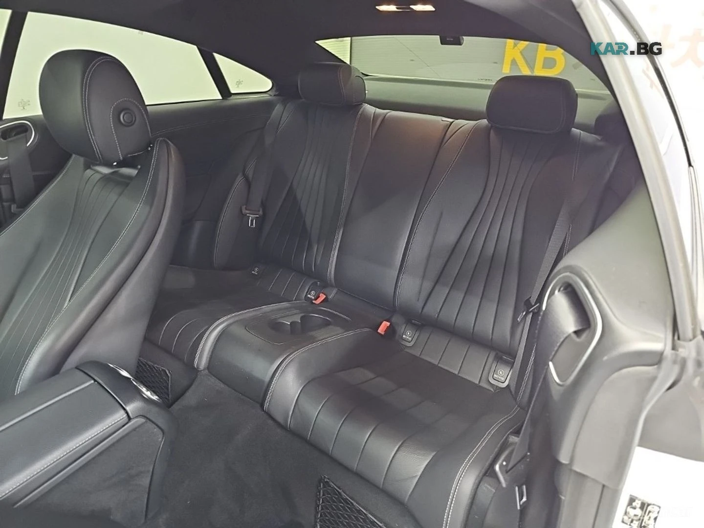 Mercedes-Benz E 220 DIESEL* PANO* КОЖА* ПОДГРЕВ* НАВИ* КАМЕРА, снимка 12 - Автомобили и джипове - 55937897