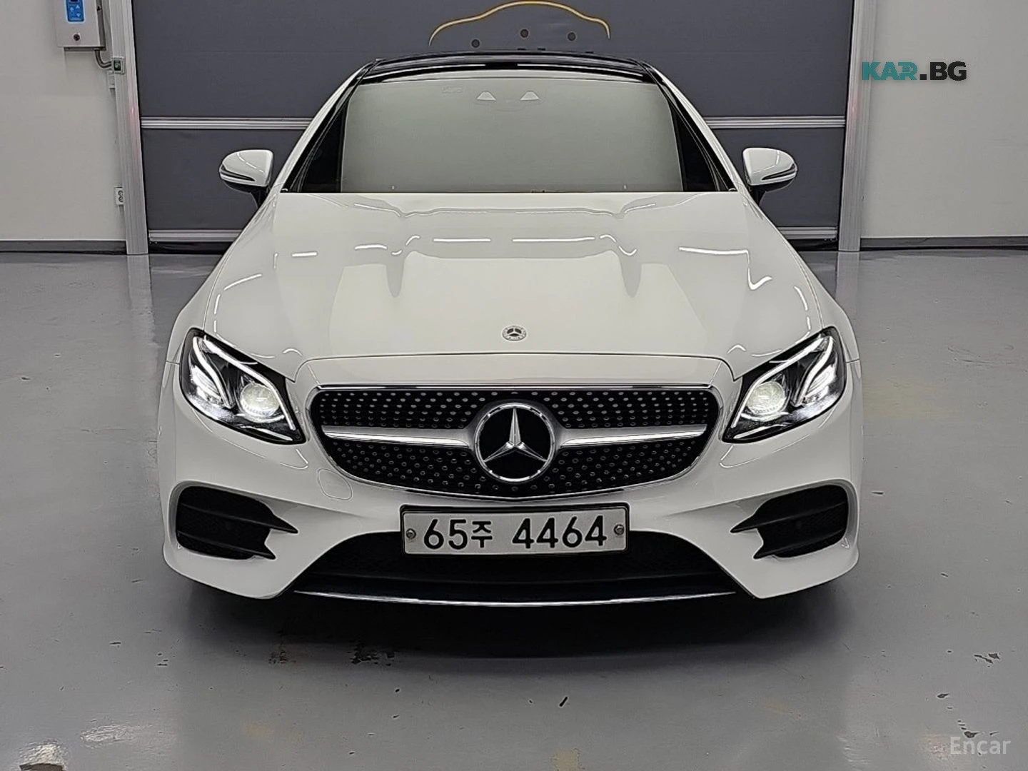 Mercedes-Benz E 220 DIESEL* PANO* КОЖА* ПОДГРЕВ* НАВИ* КАМЕРА, снимка 3 - Автомобили и джипове - 55937897