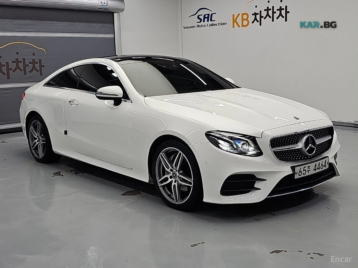 Mercedes-Benz E 220 DIESEL* PANO* КОЖА* ПОДГРЕВ* НАВИ* КАМЕРА, снимка 2 - Автомобили и джипове - 55937897