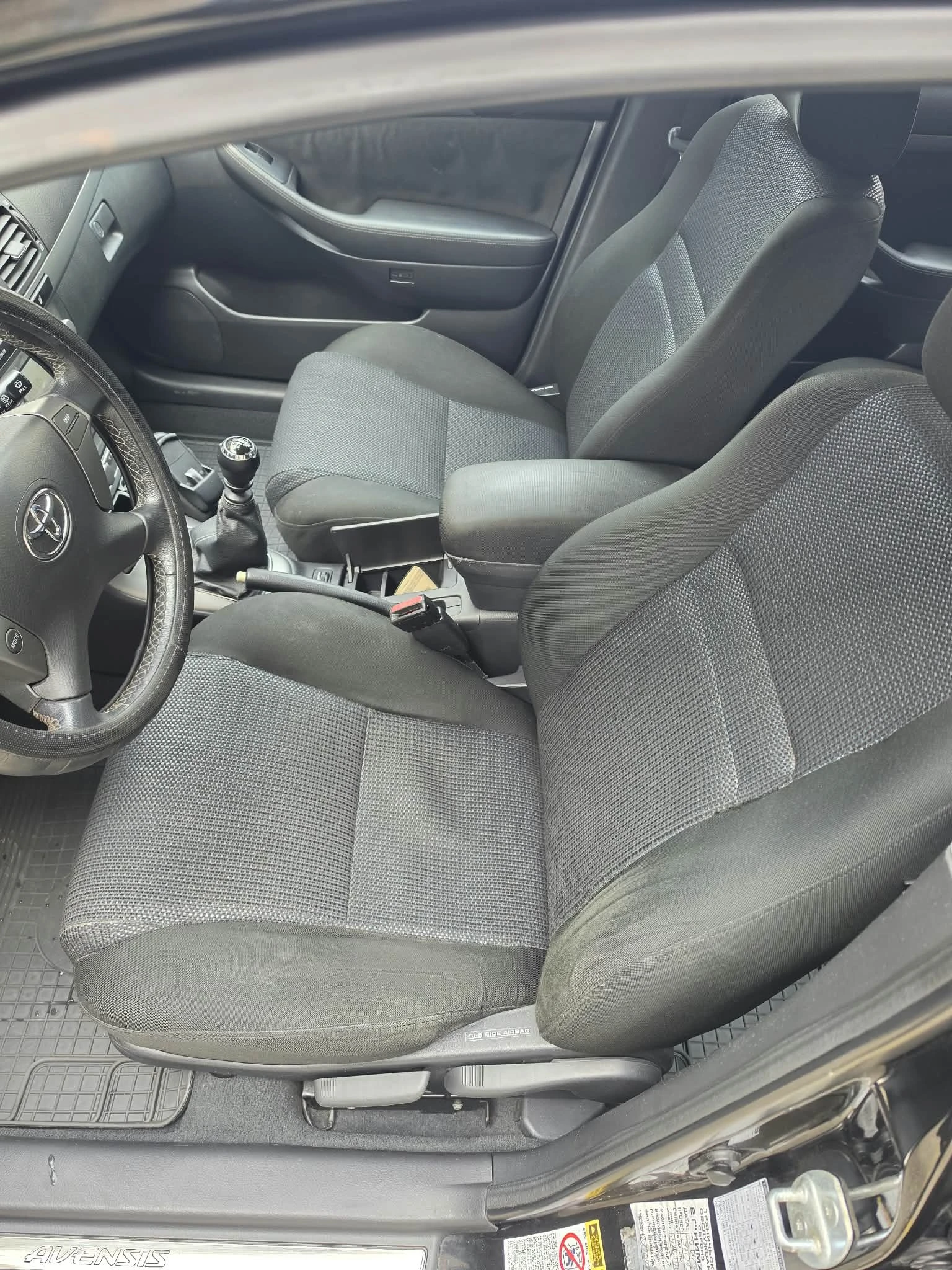 Toyota Avensis DCAT Facelift, снимка 2 - Автомобили и джипове - 56683845