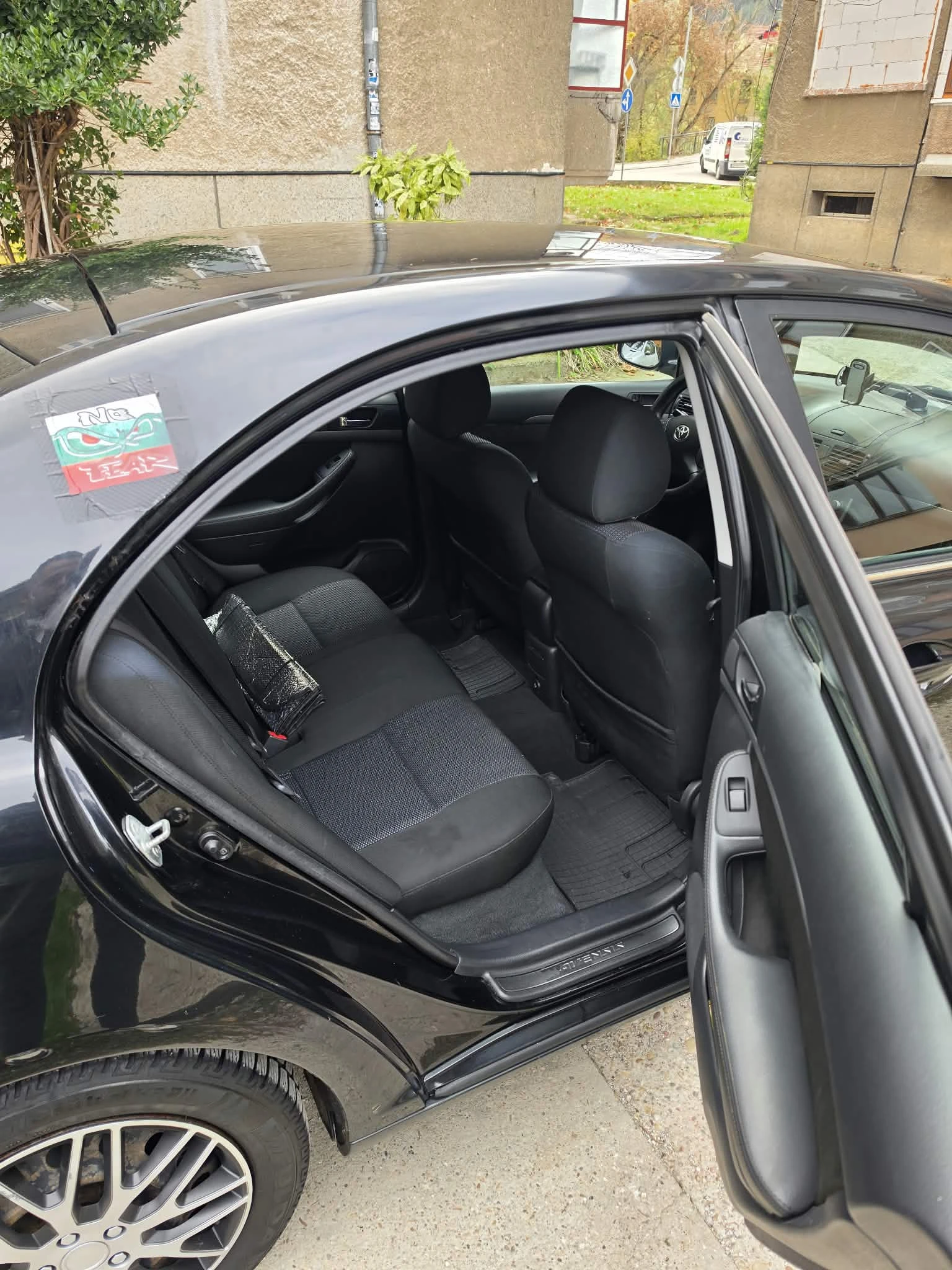 Toyota Avensis DCAT Facelift, снимка 8 - Автомобили и джипове - 56683845