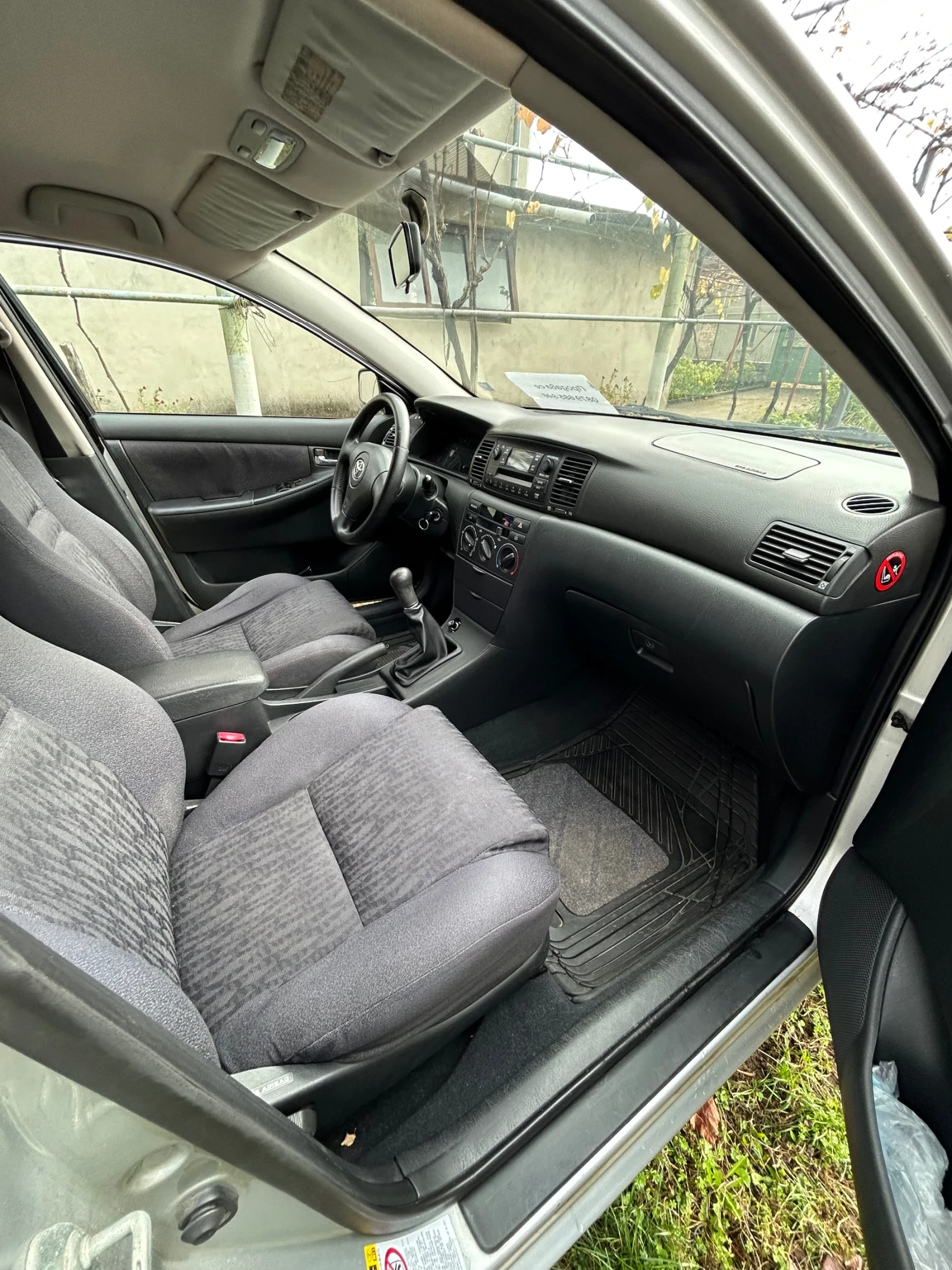 Toyota Corolla, снимка 13 - Автомобили и джипове - 56747995
