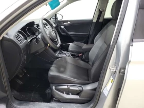 VW Tiguan  TRENDLINE * 2 КЛЮЧА* ПОДГРЕВИ* CARFAX * , снимка 9