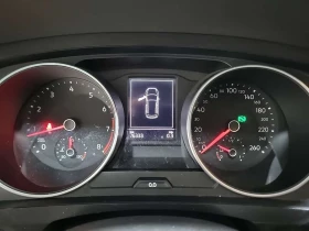 VW Tiguan  TRENDLINE * 2 КЛЮЧА* ПОДГРЕВИ* CARFAX * , снимка 11