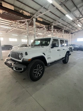     Jeep Wrangler SAHARA 3.6/////FULL!!!