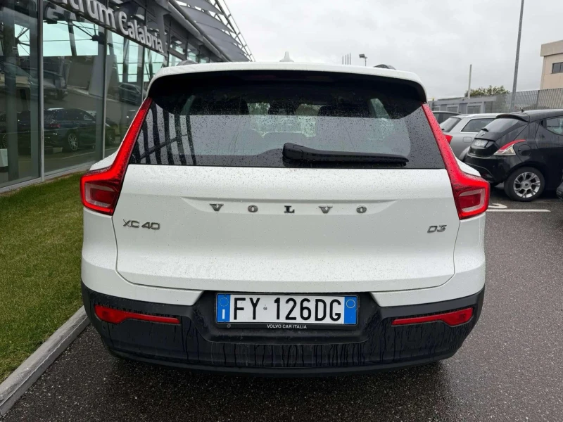 Volvo XC40 D3, снимка 4 - Автомобили и джипове - 49152338