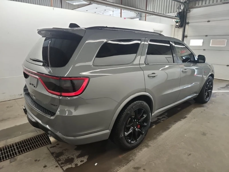 Dodge Durango * SRT 392 PREMIUM * CARFAX * БЕЗ ПЪРВОНАЧАЛНА ВНОС, снимка 3 - Автомобили и джипове - 52962560