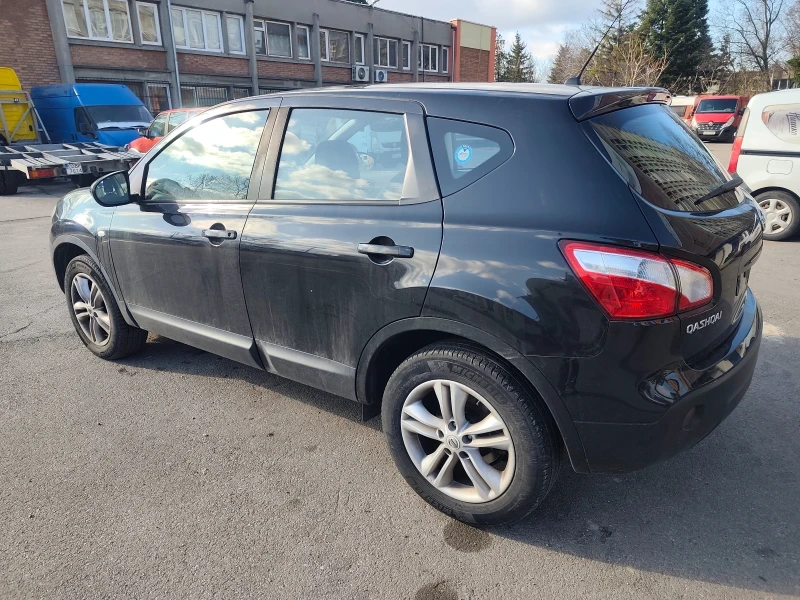 Nissan Qashqai 1.6 i navi, снимка 3 - Автомобили и джипове - 52998423