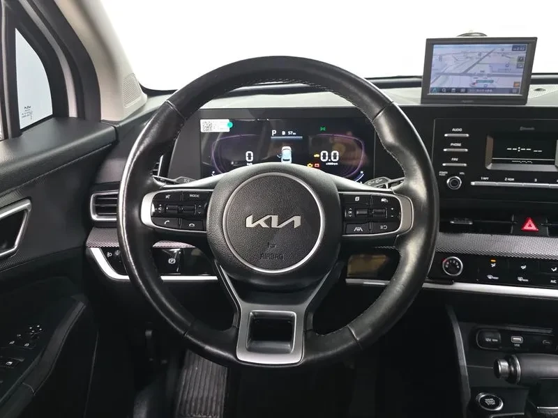 Kia Sportage, снимка 13 - Автомобили и джипове - 54821196