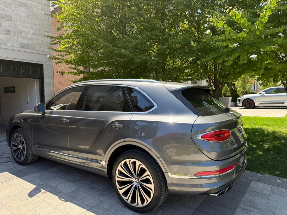 Bentley Bentayga  * * CARFAX * * АВТО КРЕДИТ - изображение 2