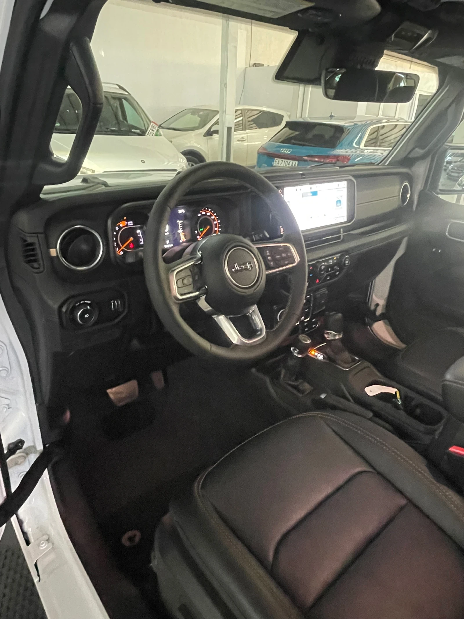 Jeep Wrangler SAHARA 3.6/НОВ/камера/подгр/дистр/FULL!!! - изображение 10