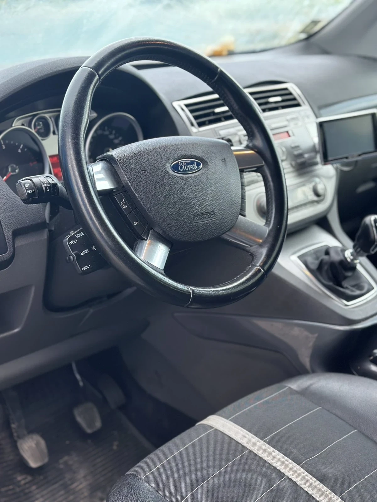 Ford Kuga 2.0 TDCi 4x4 - изображение 7