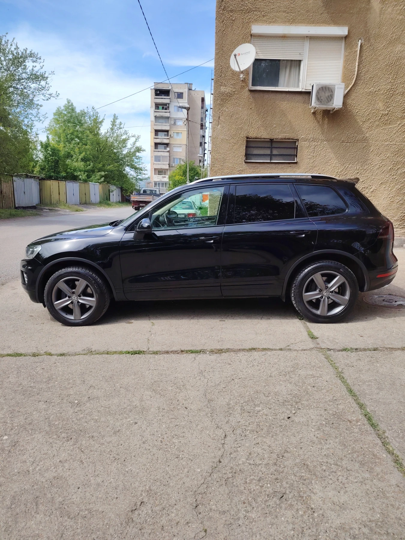 VW Touareg 4.2, снимка 10 - Автомобили и джипове - 54495218