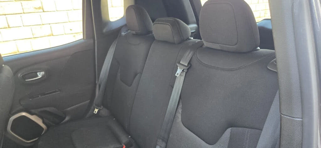 Jeep Renegade Altitude 4WD АвтоКредит  (ЦЕНА ДО БГ), снимка 6 - Автомобили и джипове - 54723514