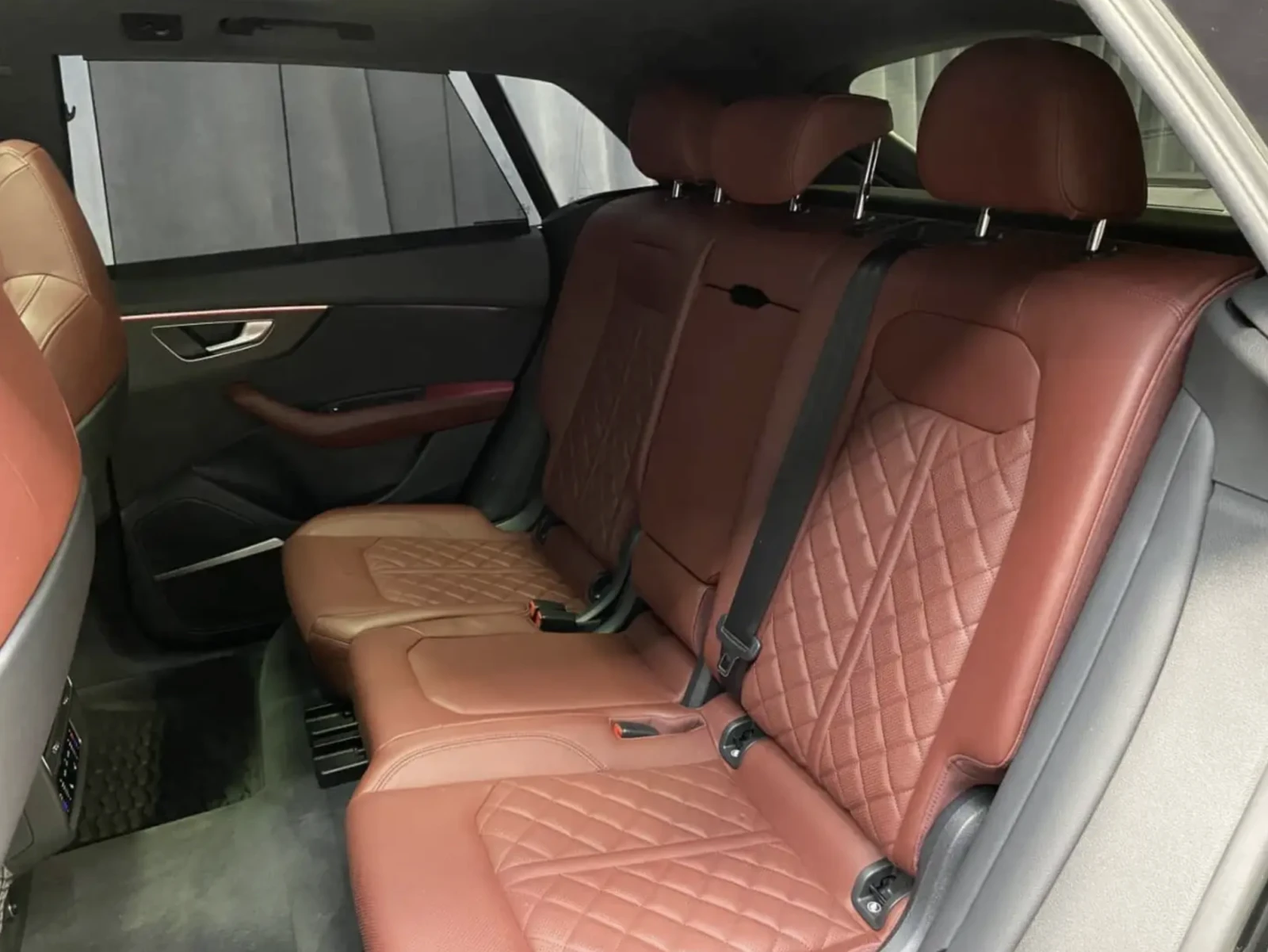 Audi SQ8 2022 Audi SQ8, снимка 12 - Автомобили и джипове - 55118519