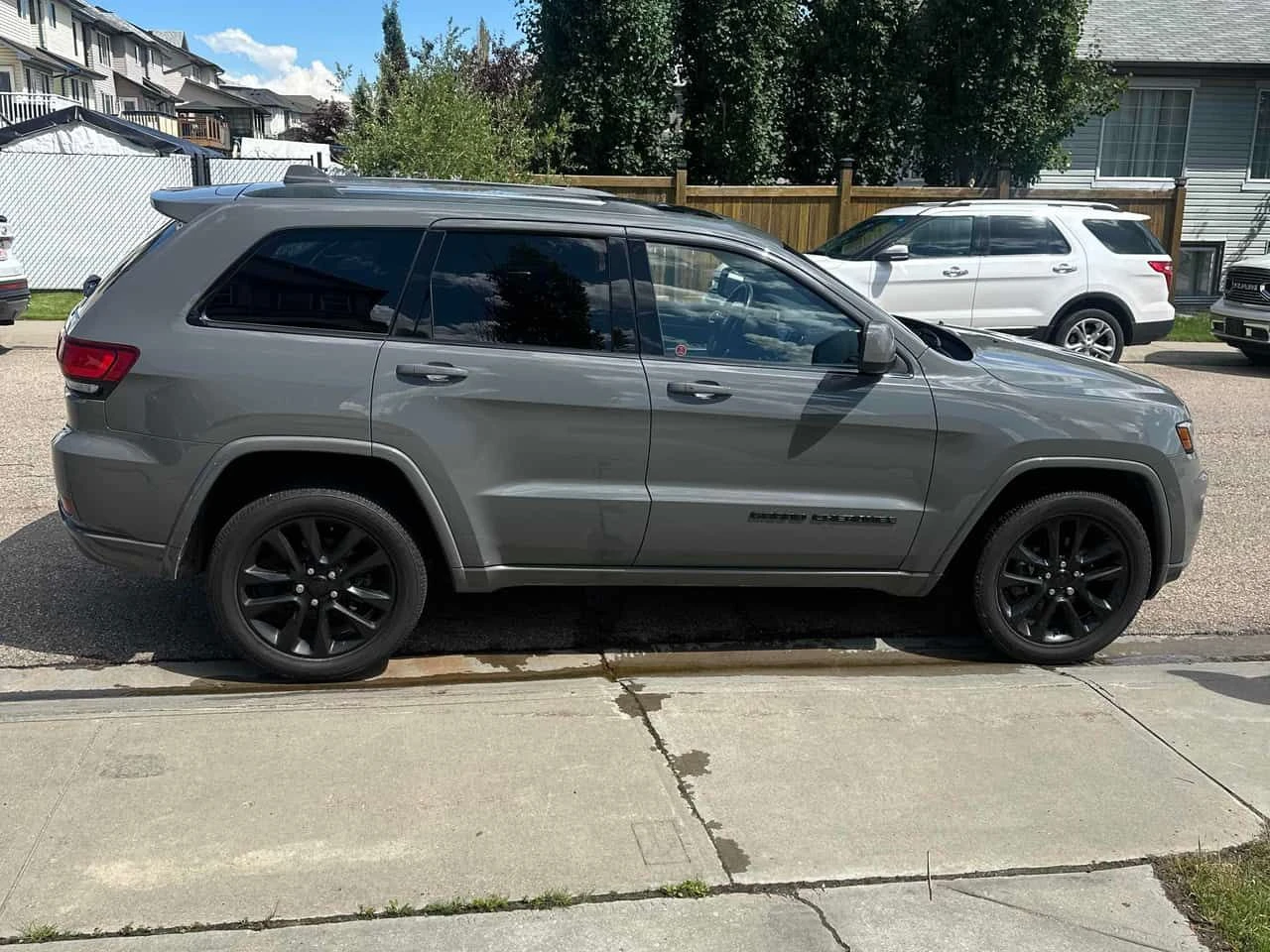 Jeep Grand cherokee * Altitude * CARFAX * ЦЕНА ДО БГ, снимка 3 - Автомобили и джипове - 55178872